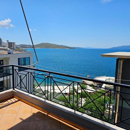 Klajdi Apartaments Sarandë エクステリア 写真