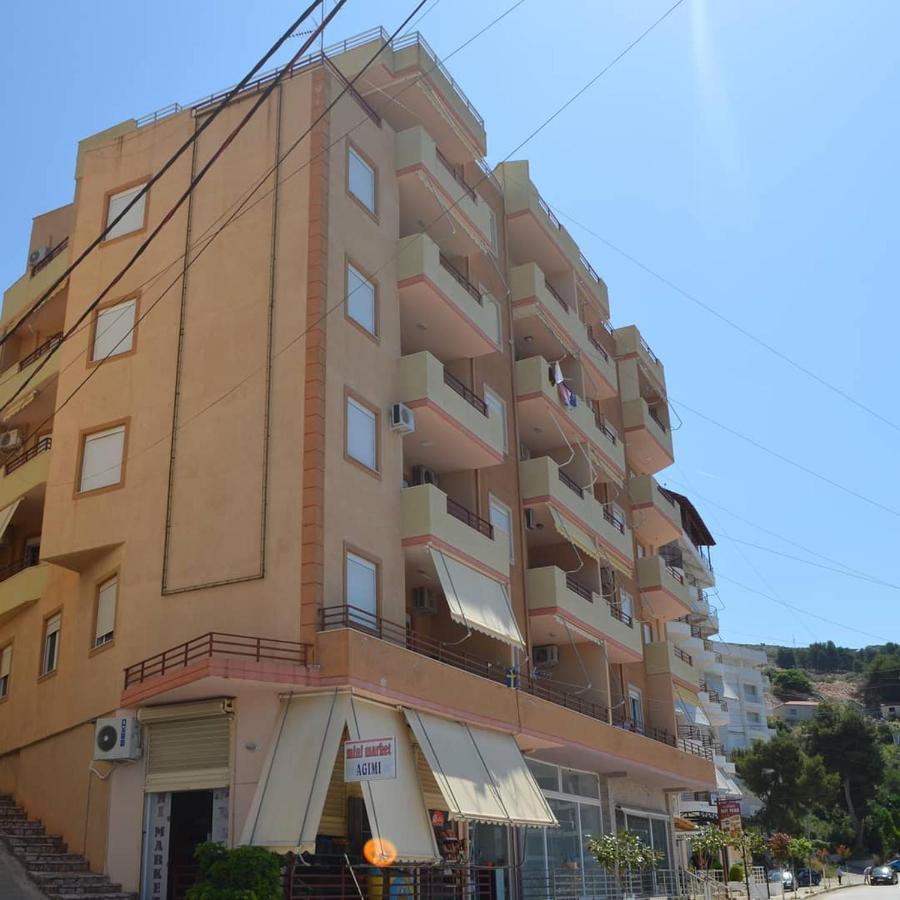 Klajdi Apartaments Sarandë エクステリア 写真