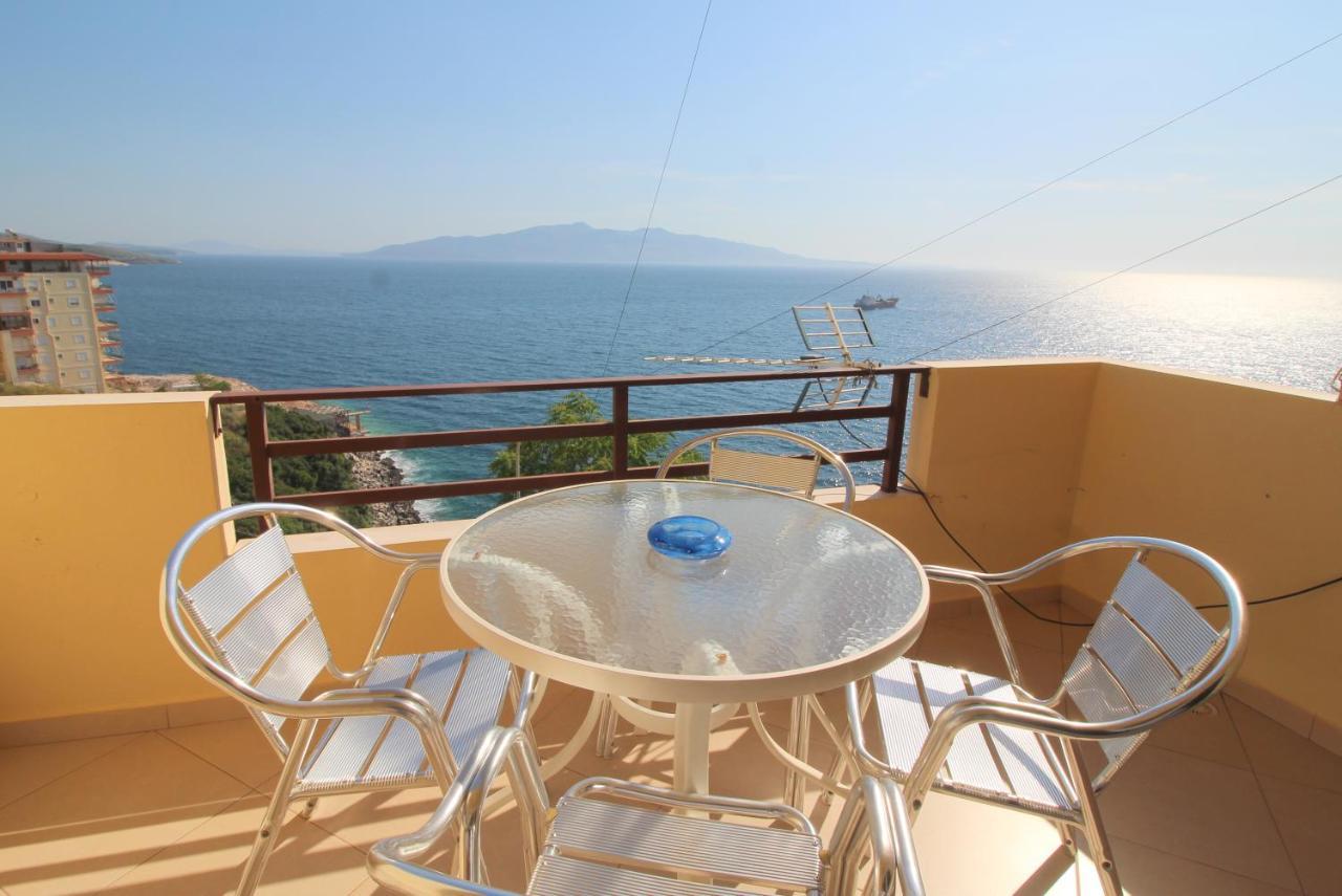 Klajdi Apartaments Sarandë エクステリア 写真