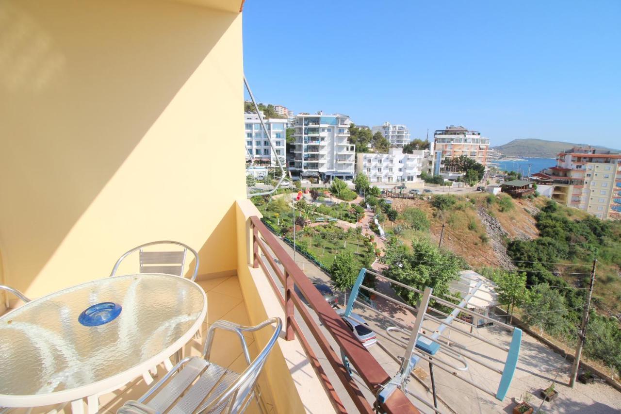 Klajdi Apartaments Sarandë エクステリア 写真