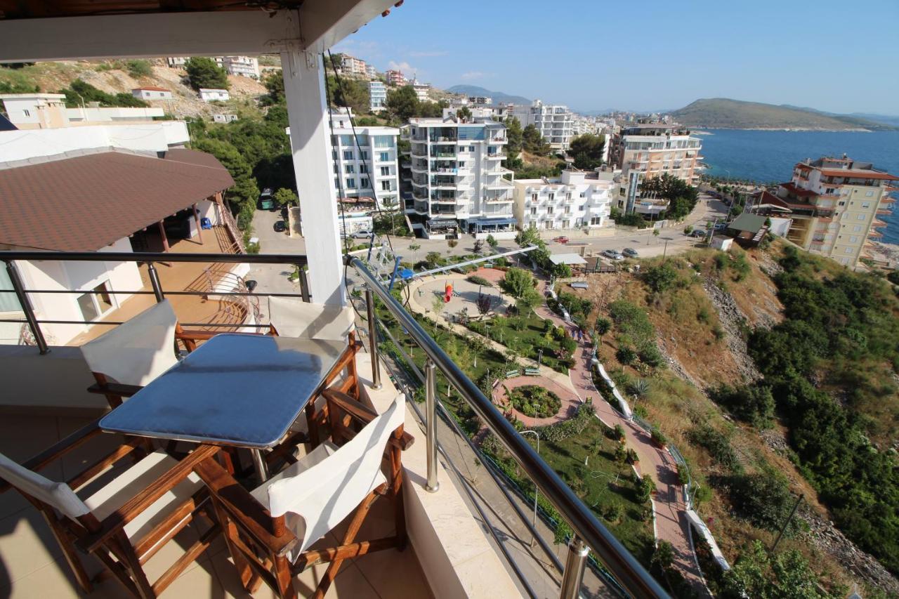 Klajdi Apartaments Sarandë エクステリア 写真