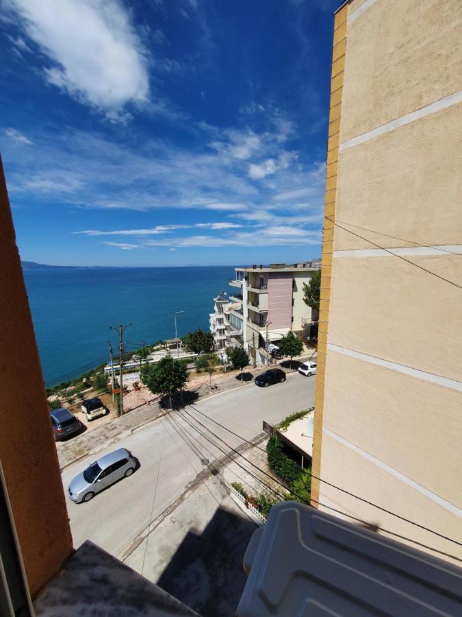 Klajdi Apartaments Sarandë エクステリア 写真