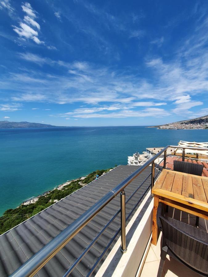 Klajdi Apartaments Sarandë エクステリア 写真