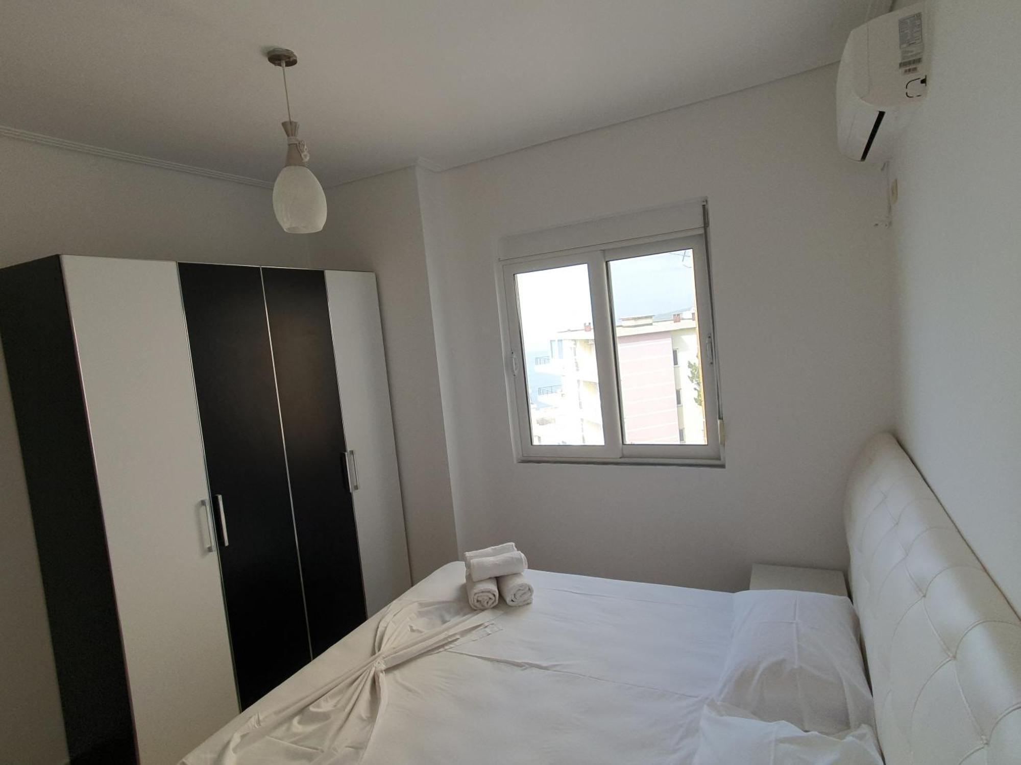 Klajdi Apartaments Sarandë エクステリア 写真