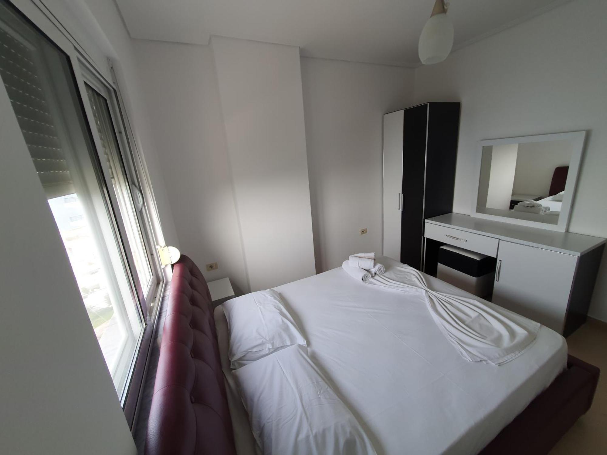 Klajdi Apartaments Sarandë エクステリア 写真