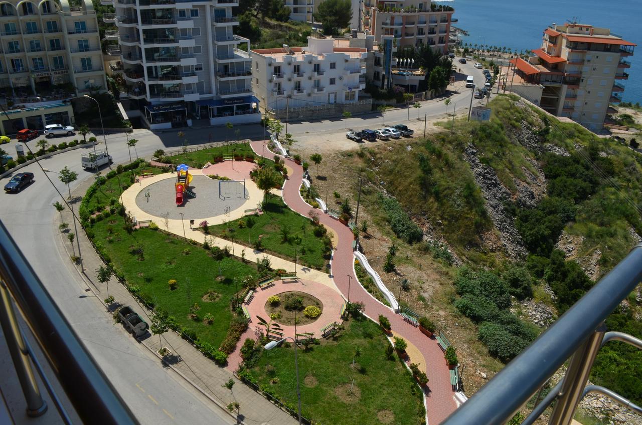 Klajdi Apartaments Sarandë エクステリア 写真